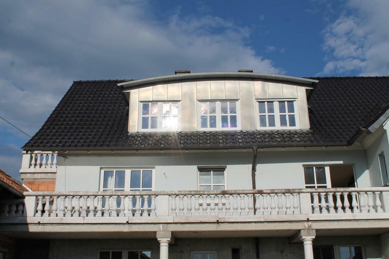 Schleid Bio-Bauernhof Rhoen מראה חיצוני תמונה